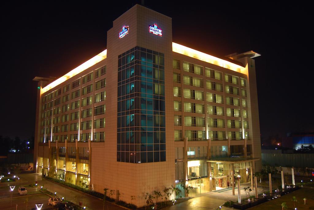 Country Inn & Suites By Radisson, Sahibabad ガーズィヤーバード エクステリア 写真