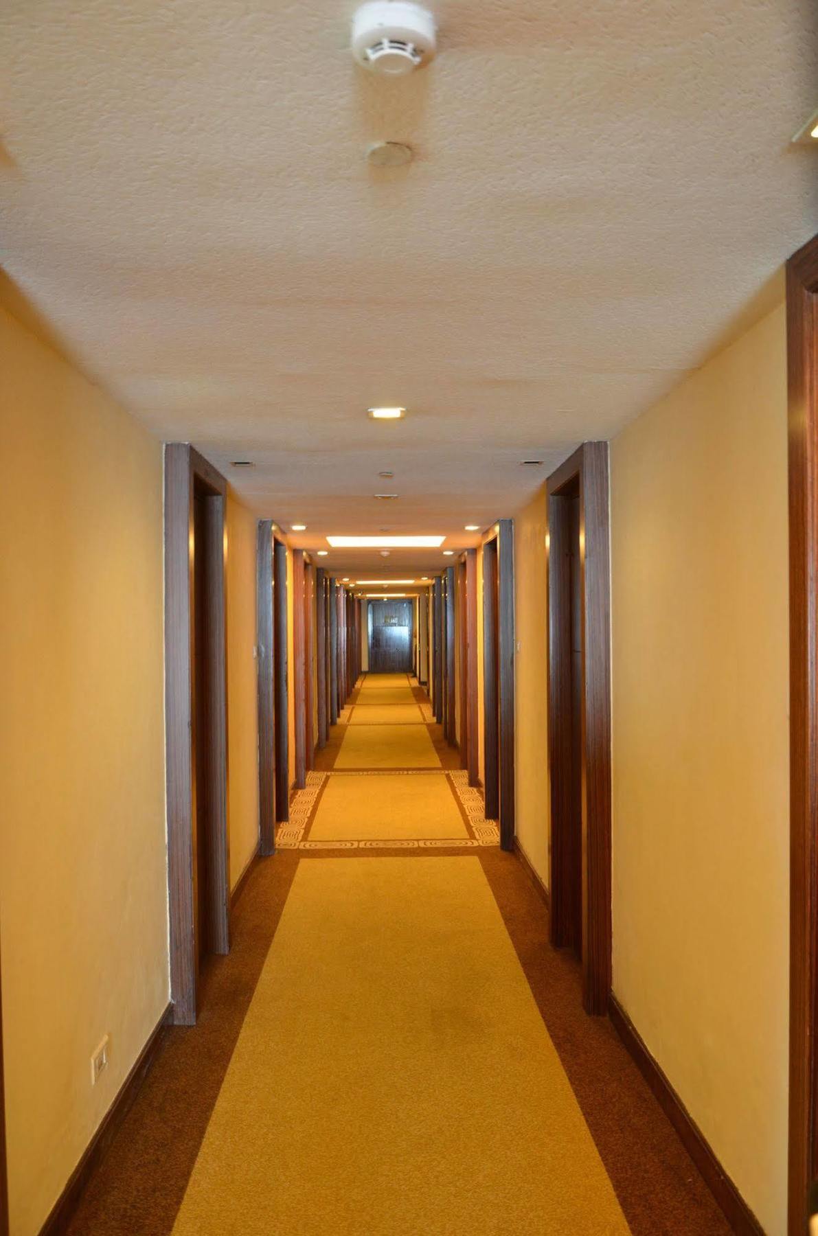 Country Inn & Suites By Radisson, Sahibabad ガーズィヤーバード エクステリア 写真